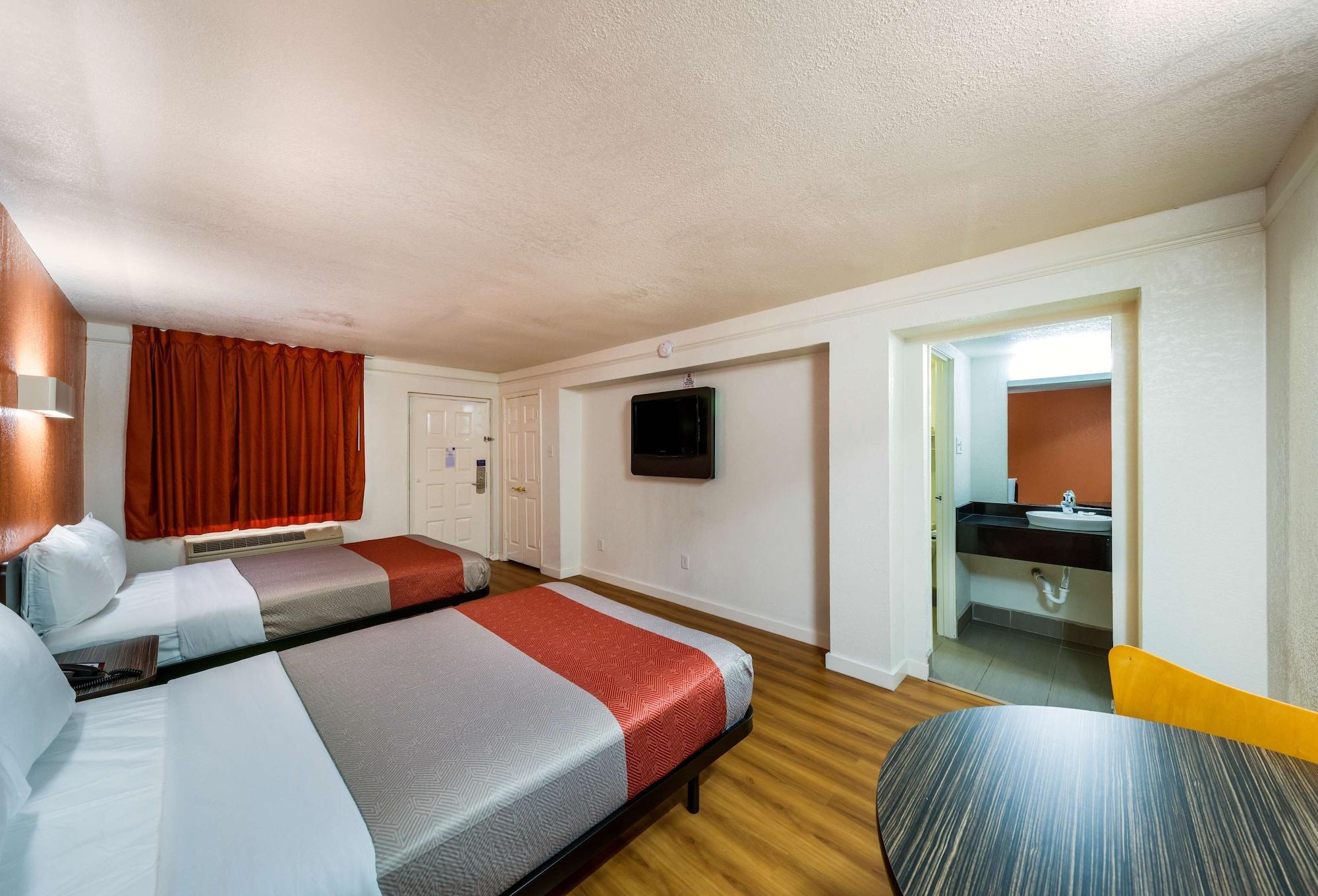 Motel 6-Dallas, Tx - Farmers Branch Extérieur photo