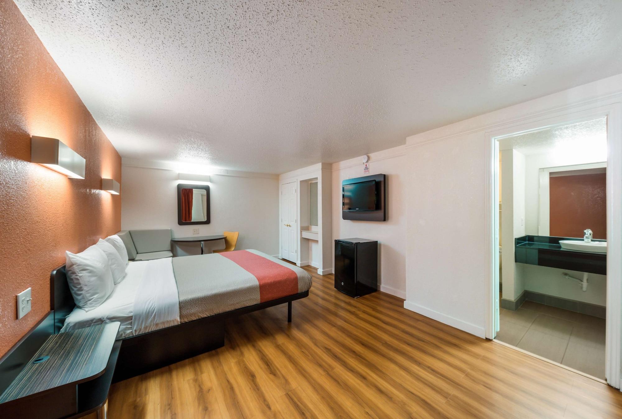 Motel 6-Dallas, Tx - Farmers Branch Extérieur photo