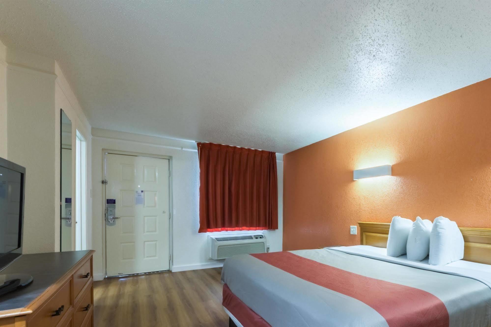 Motel 6-Dallas, Tx - Farmers Branch Extérieur photo