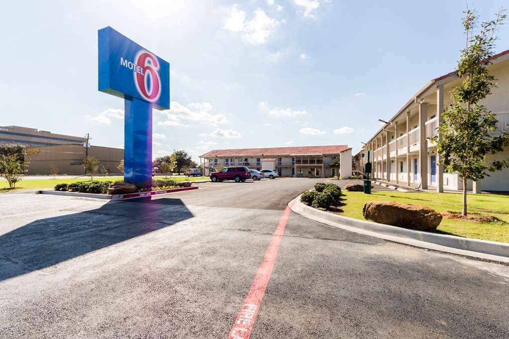 Motel 6-Dallas, Tx - Farmers Branch Extérieur photo